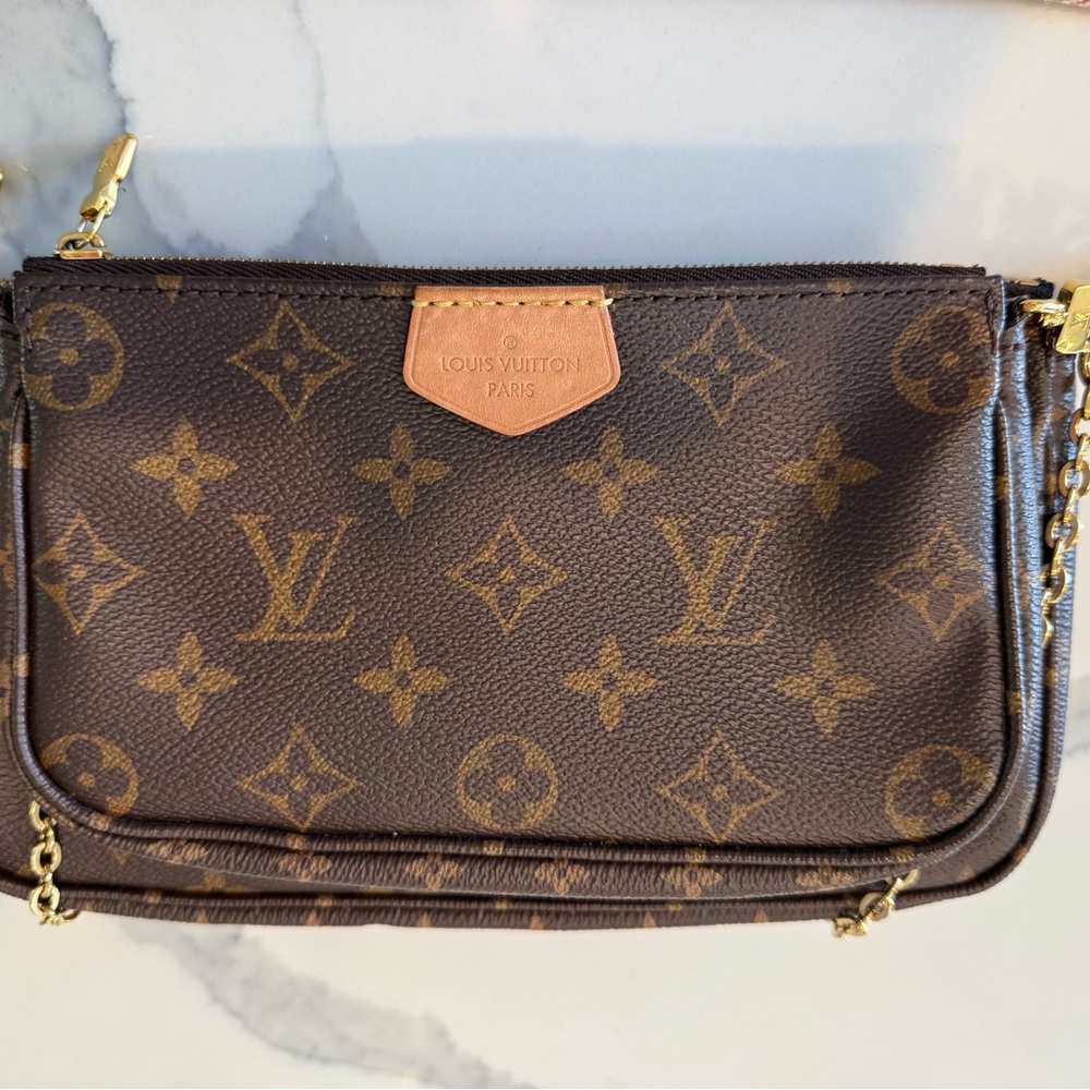 Louis Vuitton Monogram Crossbody with Pink Strap - Picture 9 of 13